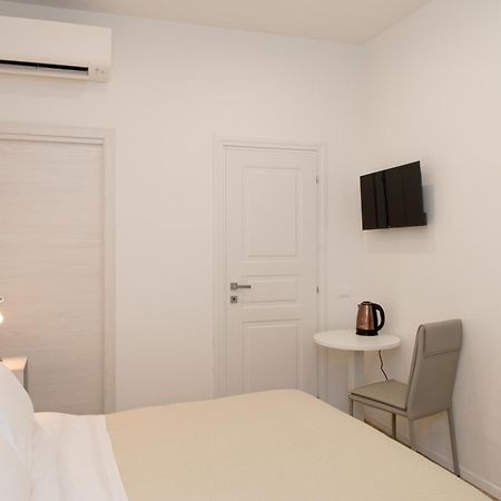 Posterla22 Ensuite Rooms Bologna Exterior photo